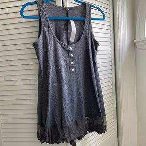 BNWT charcoal gray tank with lace hem and buttons size medium